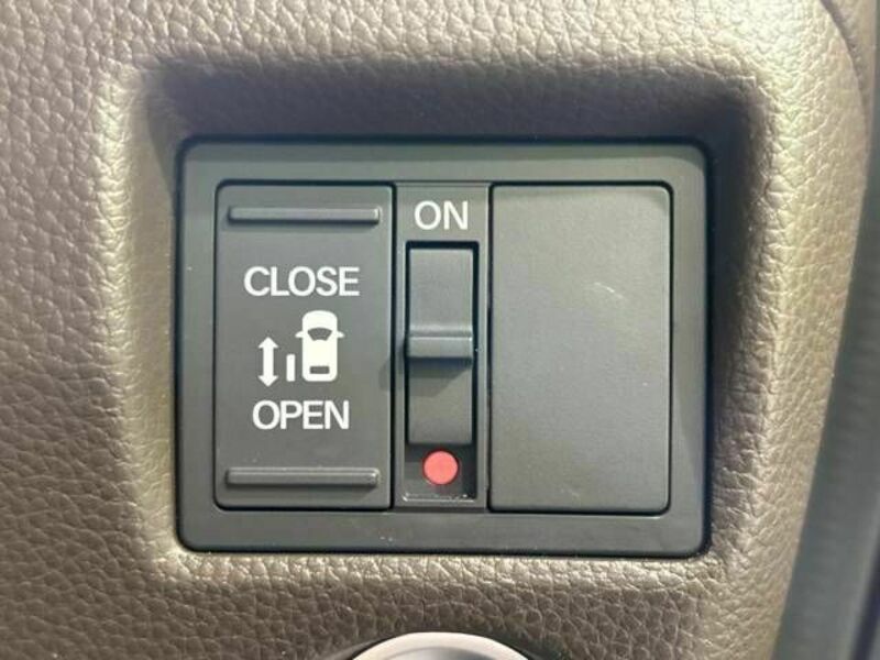 N BOX