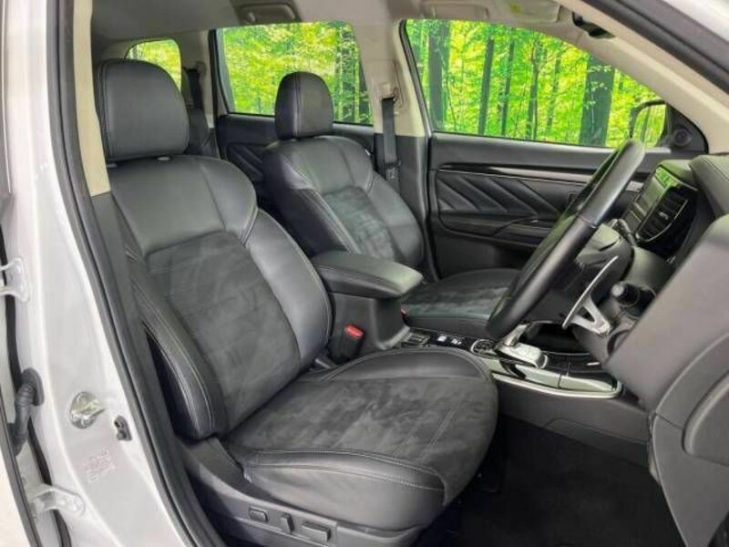 OUTLANDER PHEV