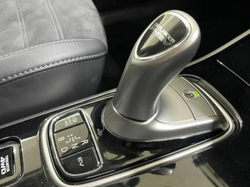 OUTLANDER PHEV
