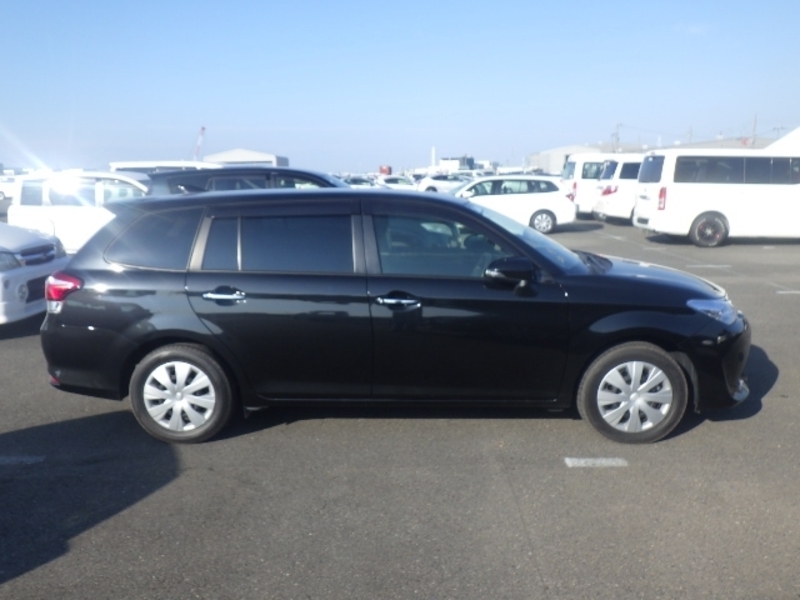 COROLLA FIELDER