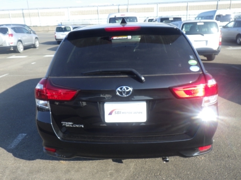 COROLLA FIELDER