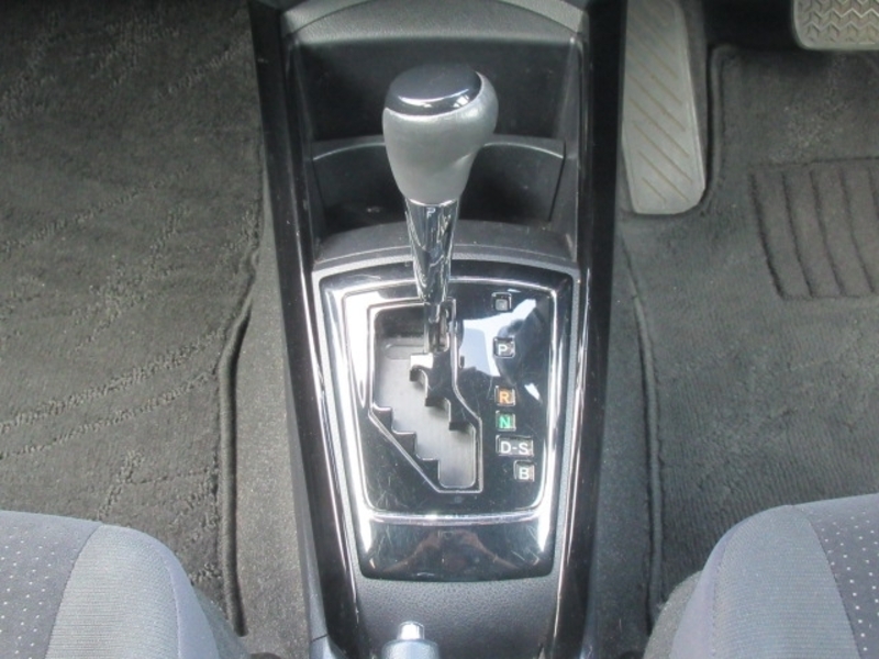 COROLLA FIELDER