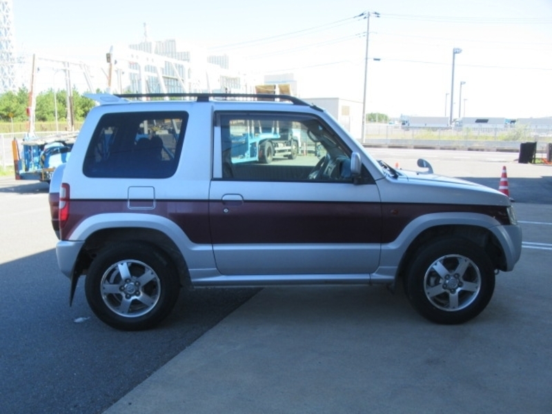 PAJERO MINI