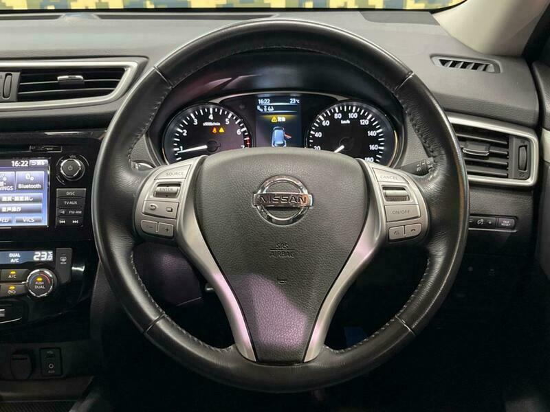 X-TRAIL