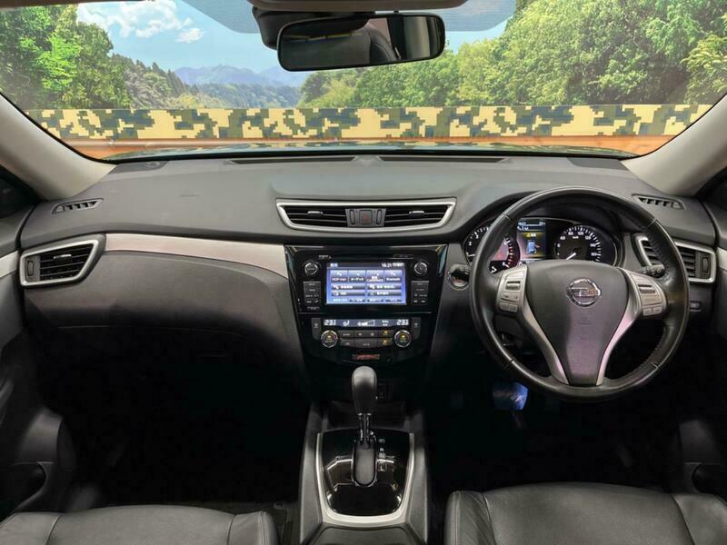 X-TRAIL