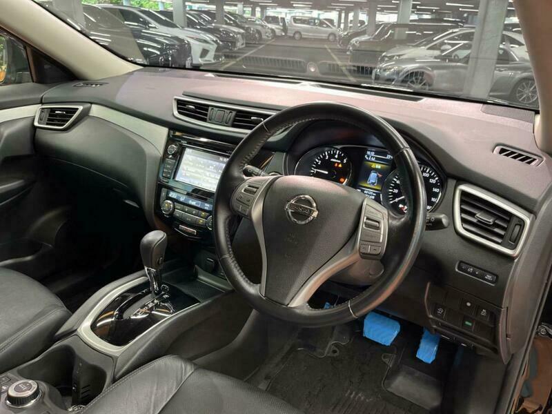 X-TRAIL