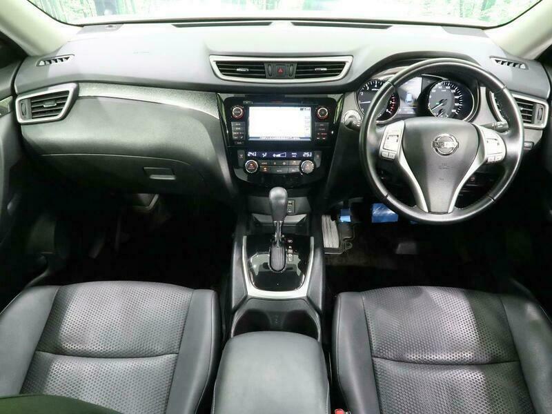 X-TRAIL