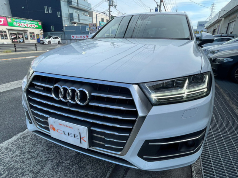 Q7