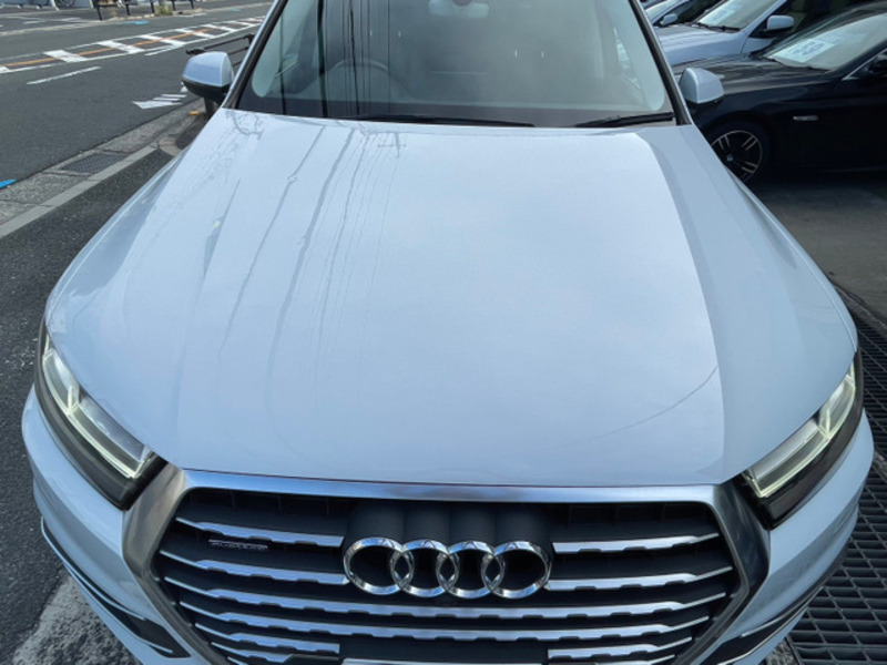 Q7