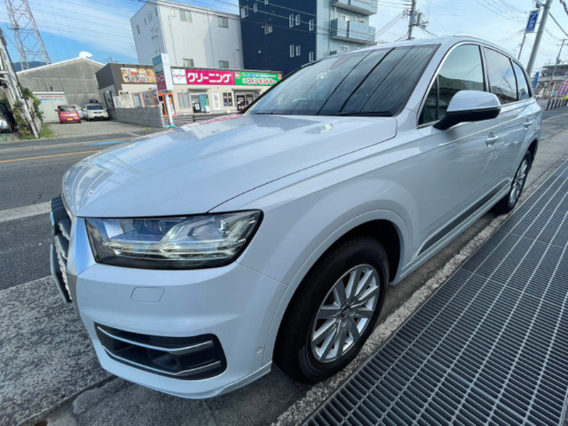 Q7