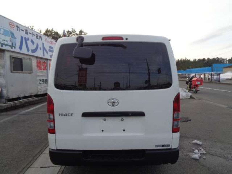 HIACE VAN