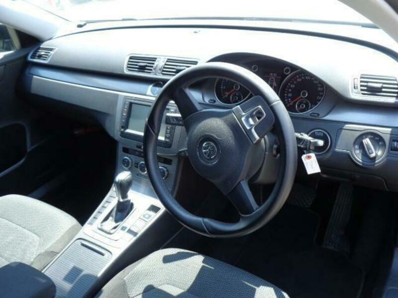 PASSAT VARIANT
