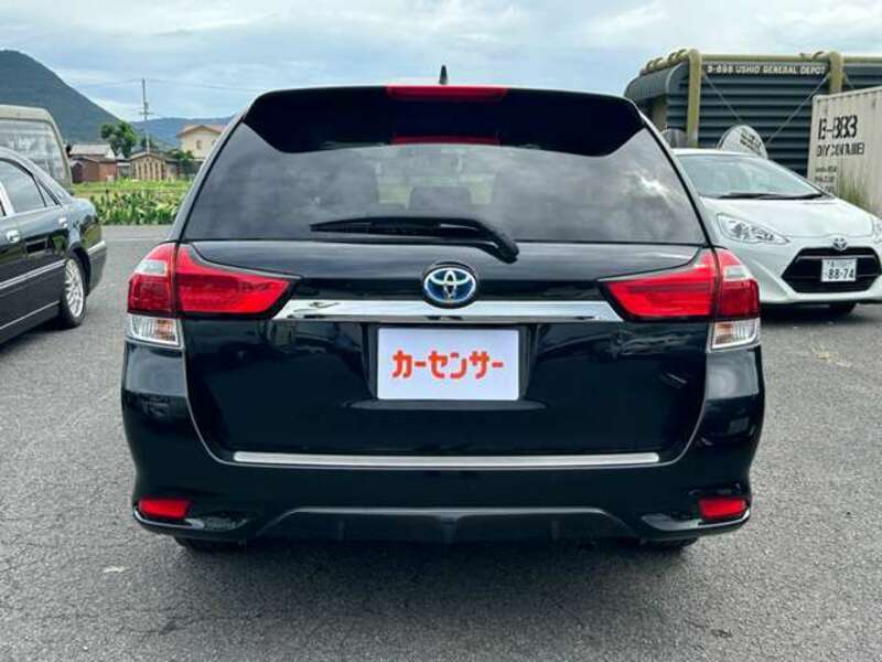 COROLLA FIELDER