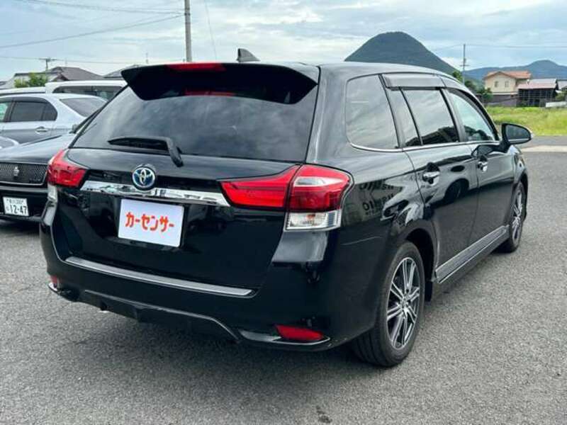 COROLLA FIELDER