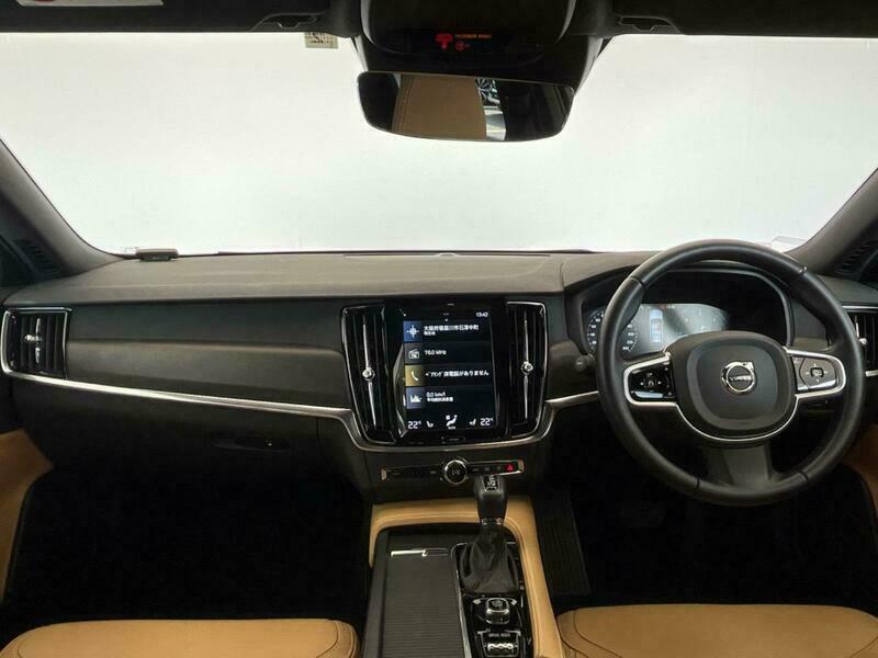 V90