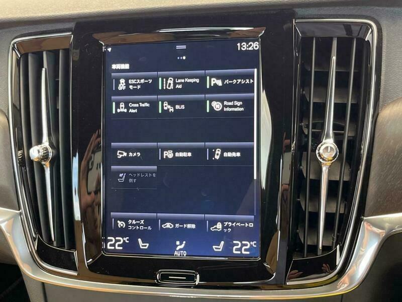 V90