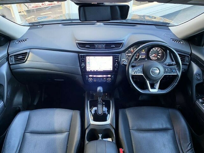 X-TRAIL