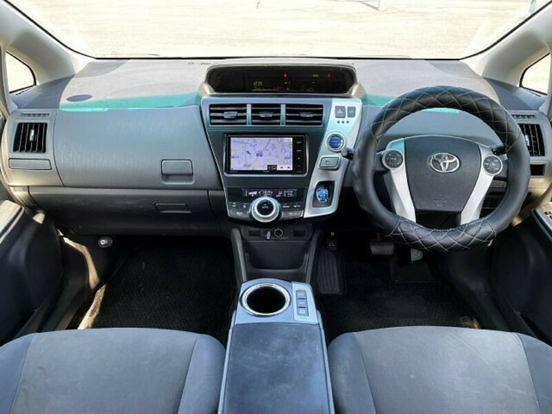 PRIUS ALPHA