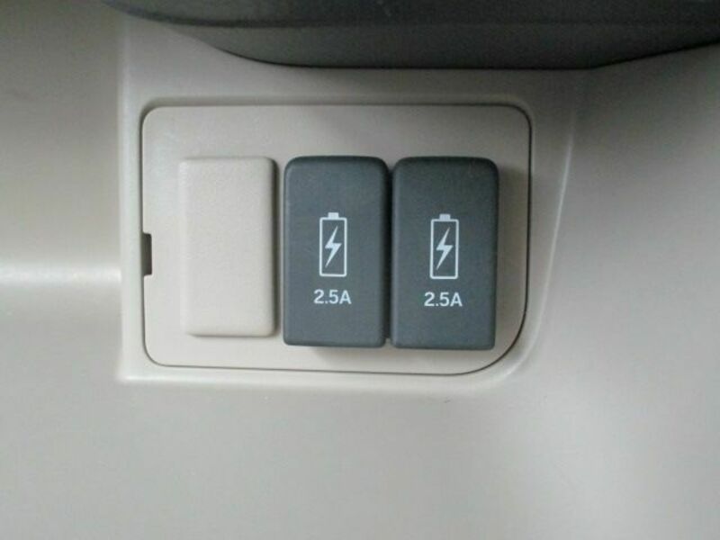 N BOX