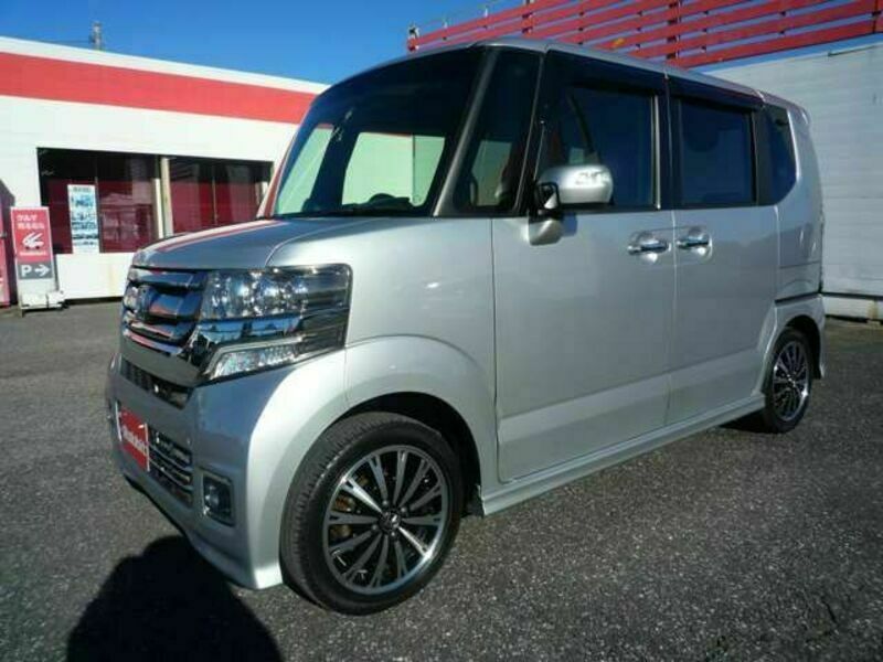 N BOX CUSTOM