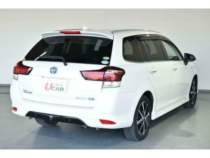 COROLLA FIELDER