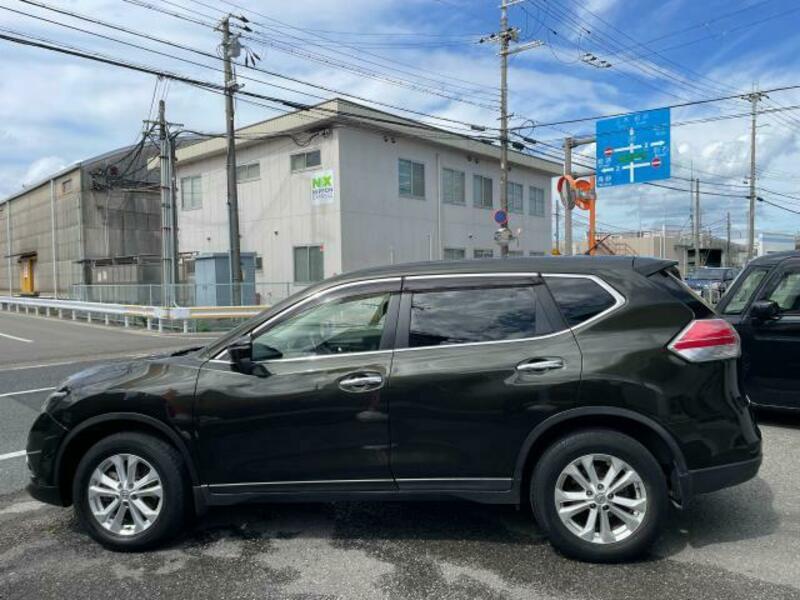 X-TRAIL