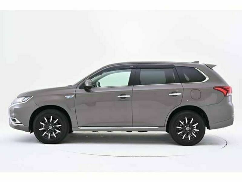 OUTLANDER PHEV