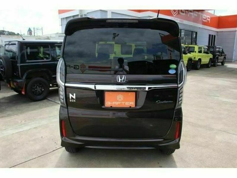 N BOX CUSTOM