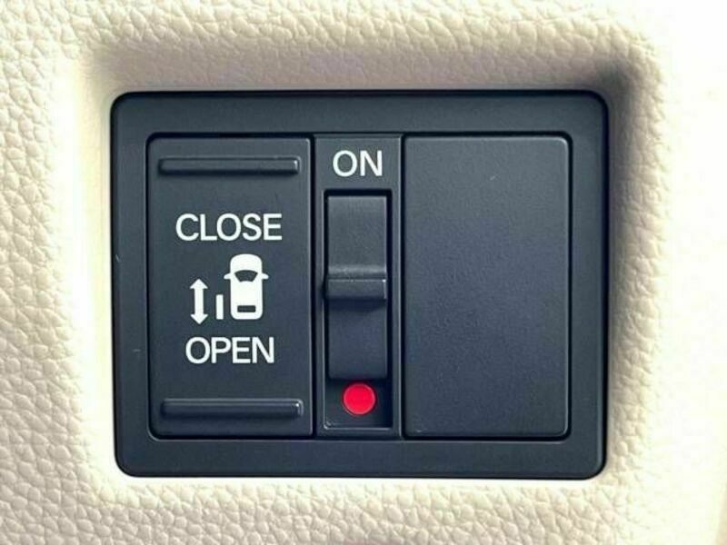 N BOX