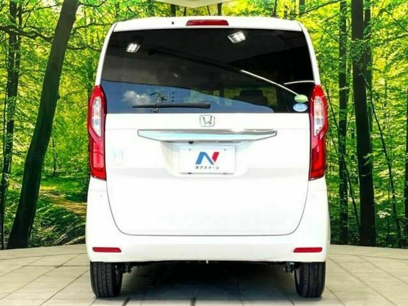 N BOX