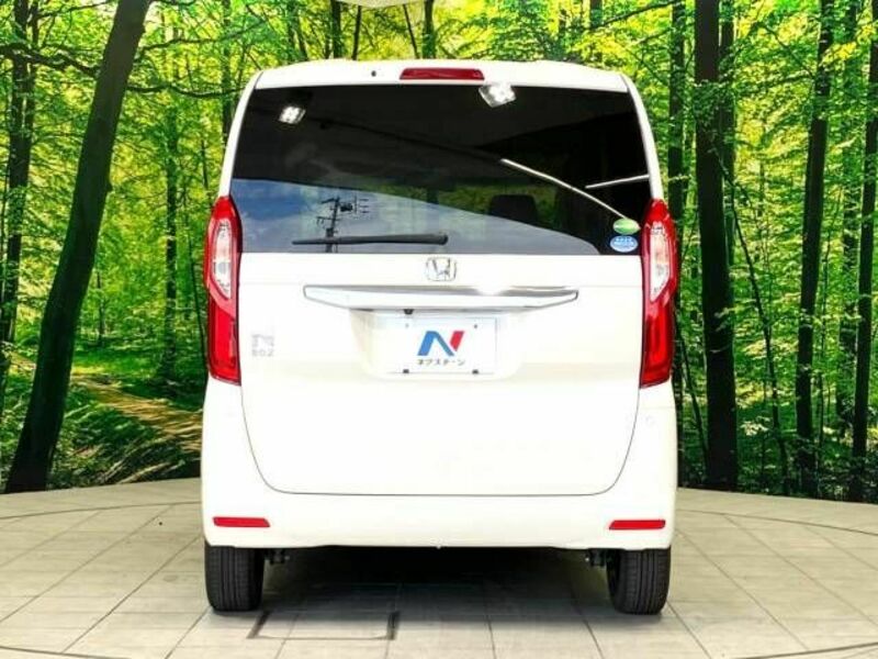 N BOX