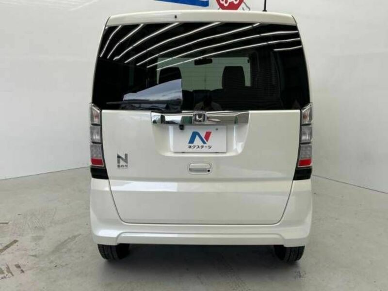 N BOX
