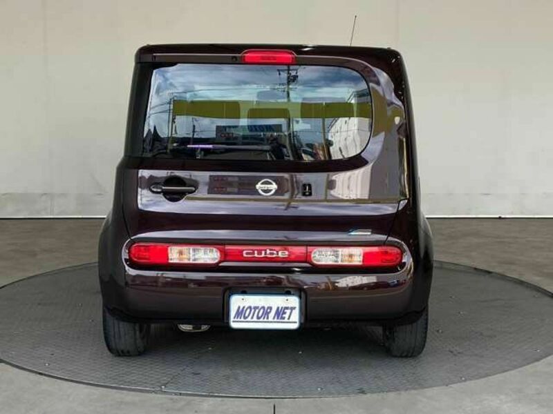CUBE