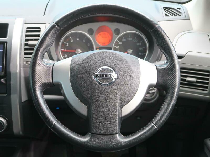 X-TRAIL