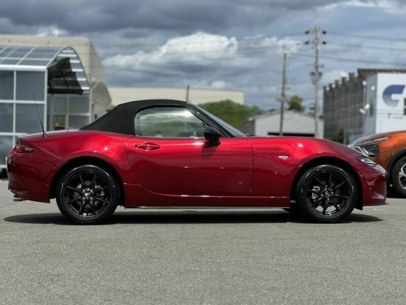 ROADSTER