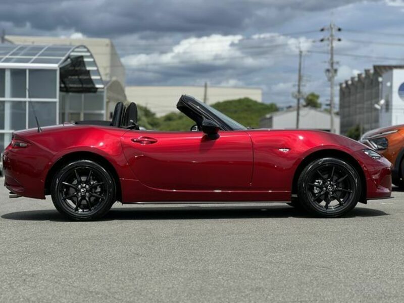 ROADSTER
