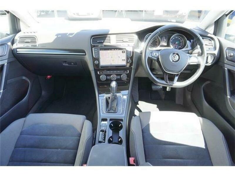 GOLF VARIANT