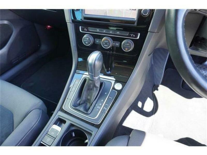 GOLF VARIANT