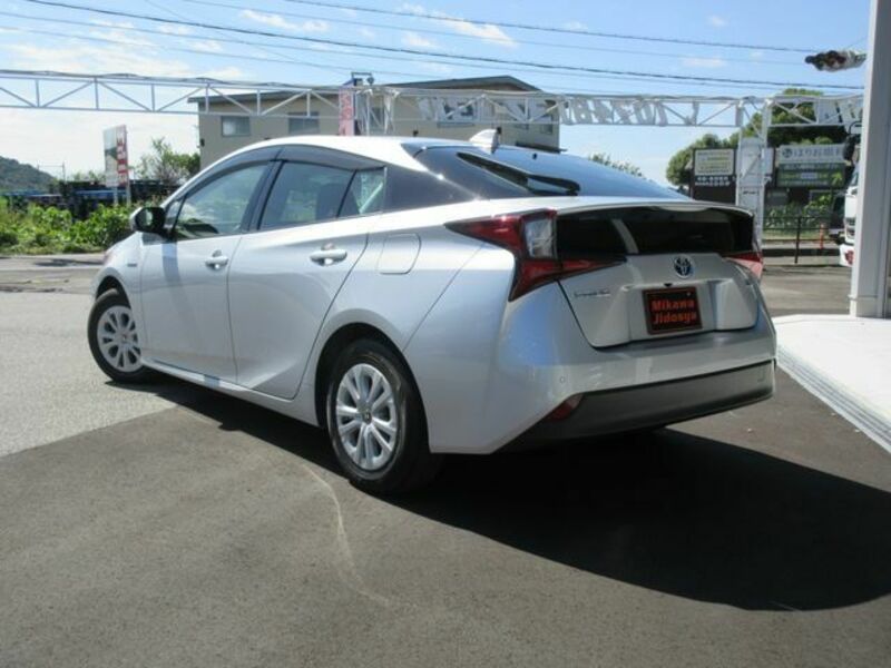 PRIUS-3