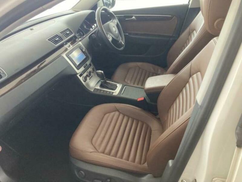 PASSAT VARIANT