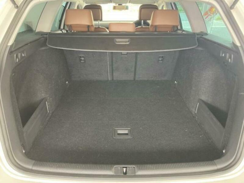 PASSAT VARIANT
