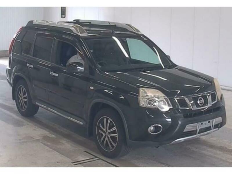 X-TRAIL