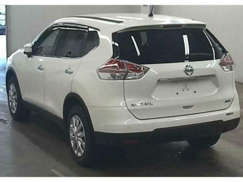 X-TRAIL