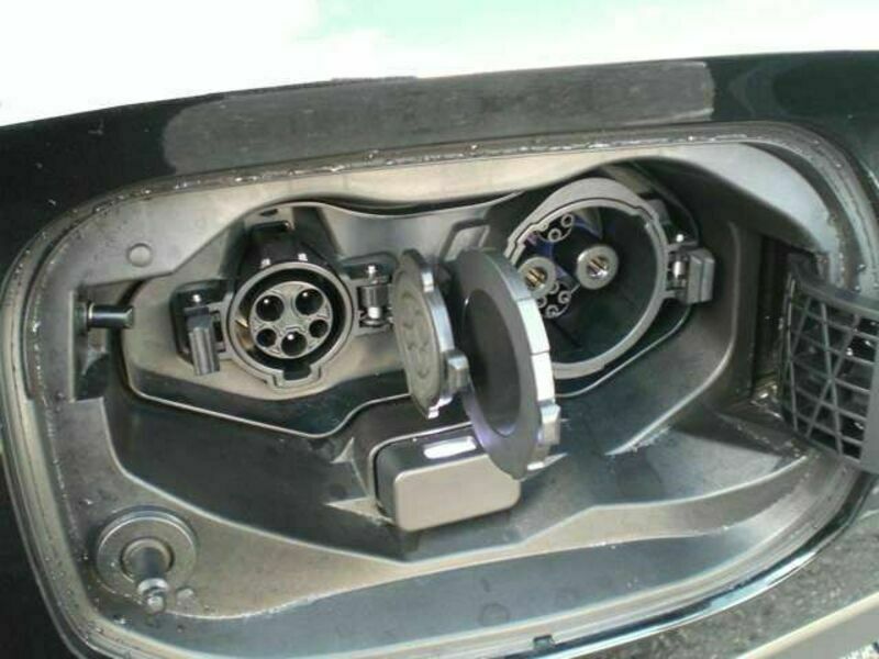 OUTLANDER PHEV