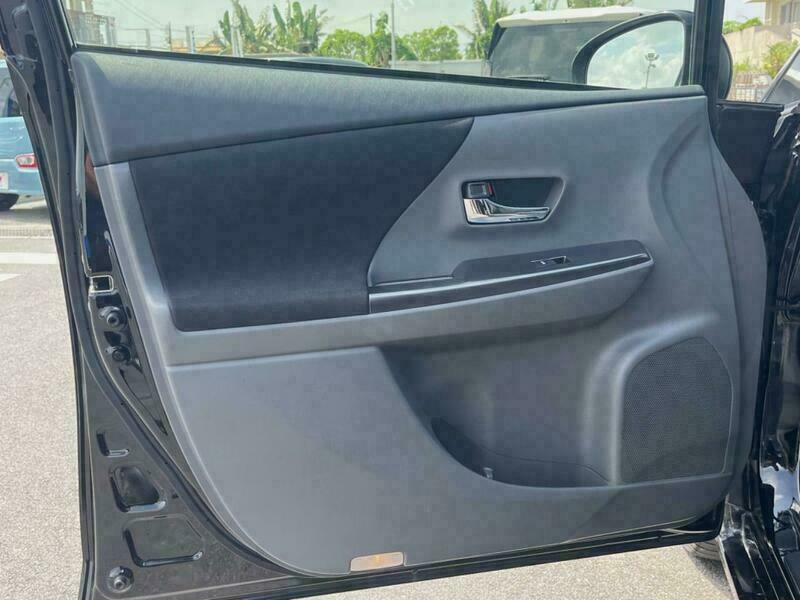 PRIUS ALPHA