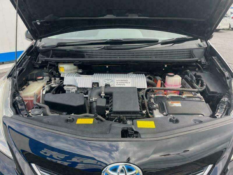 PRIUS ALPHA