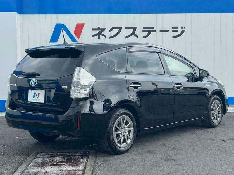 PRIUS ALPHA