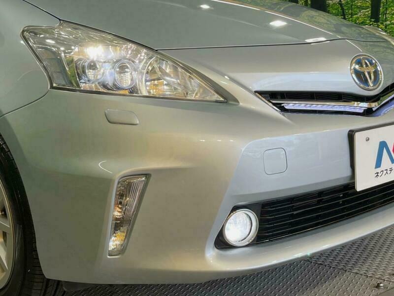 PRIUS ALPHA