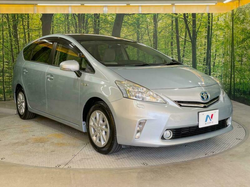 PRIUS ALPHA