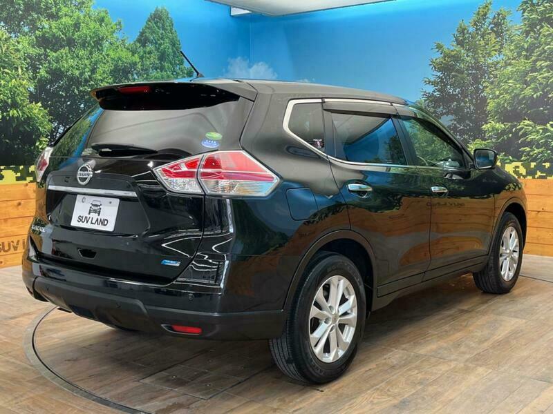 X-TRAIL